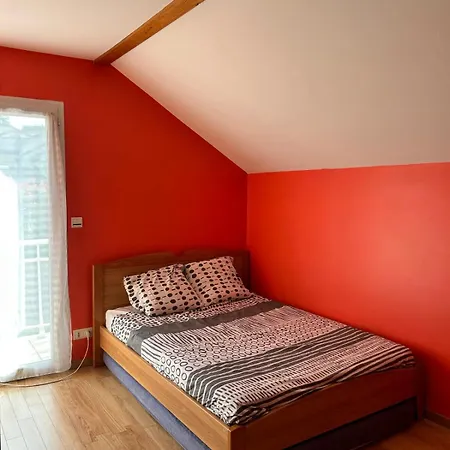 Holiday home Maison Familiale Avec Piscine Aix-les-Bains