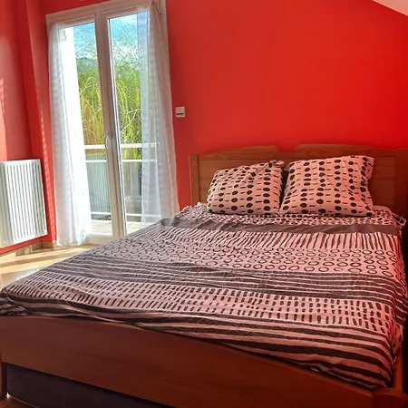 Maison Familiale Avec Piscine Holiday home *