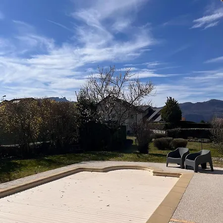 Maison Familiale Avec Piscine 펜션 *