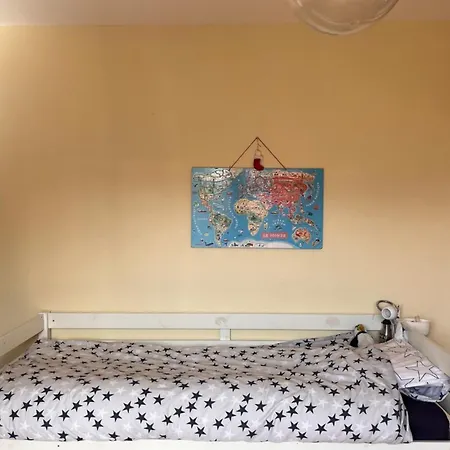 Maison Familiale Avec Piscine Holiday home Aix-les-Bains