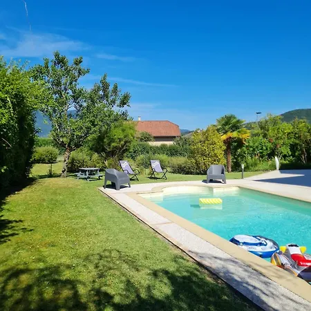 Holiday home Maison Familiale Avec Piscine